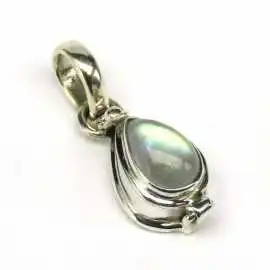 Stříbrný jedový přívěšek s měsíčním kamenem