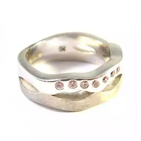 Stříbrný prsten s růžovými safíry