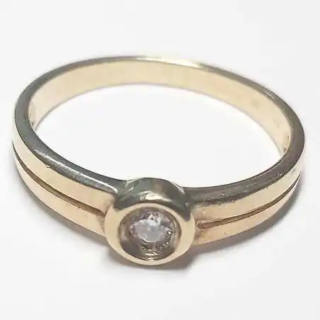 14 kt zlatý prsten s briliantem 0.25 kt