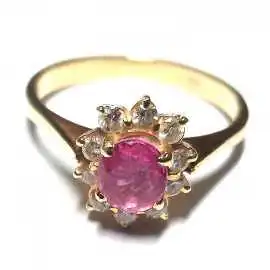 14 kt zlatý prsten s rubínem a brilianty 0.20 kt