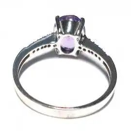14 kt zlatý prsten s ametystem a brilianty 0.06 kt