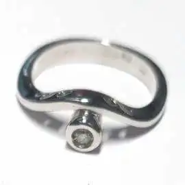 14 kt zlatý prsten s briliantem 0.15 kt