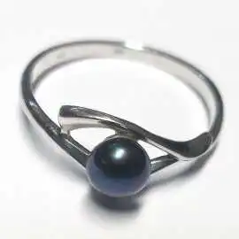 14 kt zlatý prsten s perlou