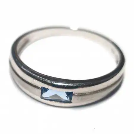 14 kt zlatý prsten s topazem