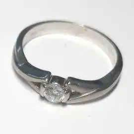 14 kt zlatý prsten se zirkonem 0.30 kt