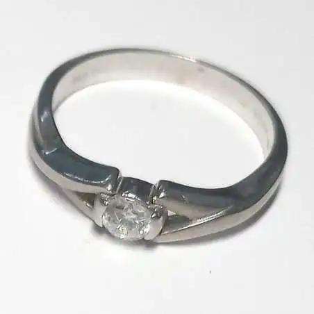 14 kt zlatý prsten se zirkonem 0.30 kt