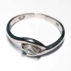 14 kt zlatý prsten se zirkonem