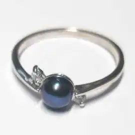 14 kt zlatý prsten s perlou