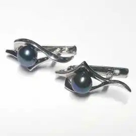 14 kt zlaté náušnice s perlou