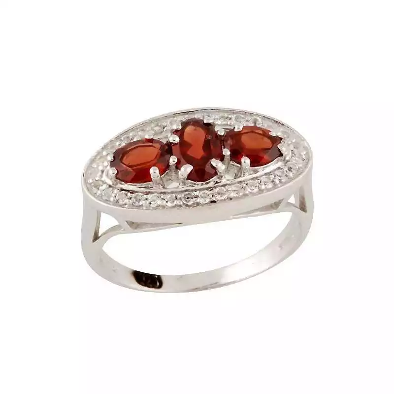 Stříbrný prsten s granátem