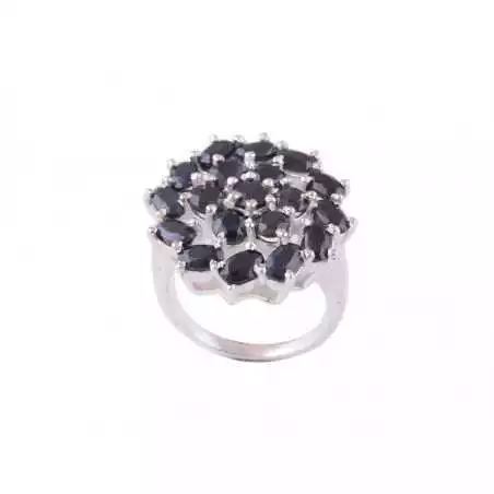 Stříbrný prsten se safíry