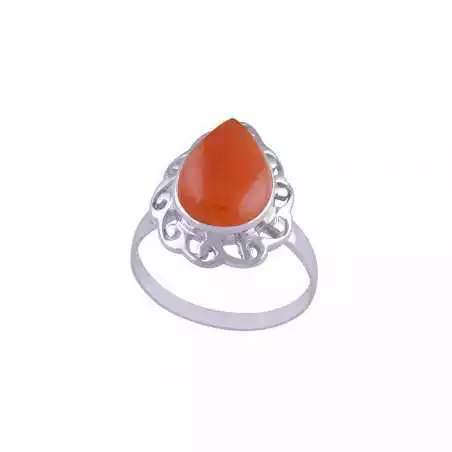 Stříbrný prsten s karneolem