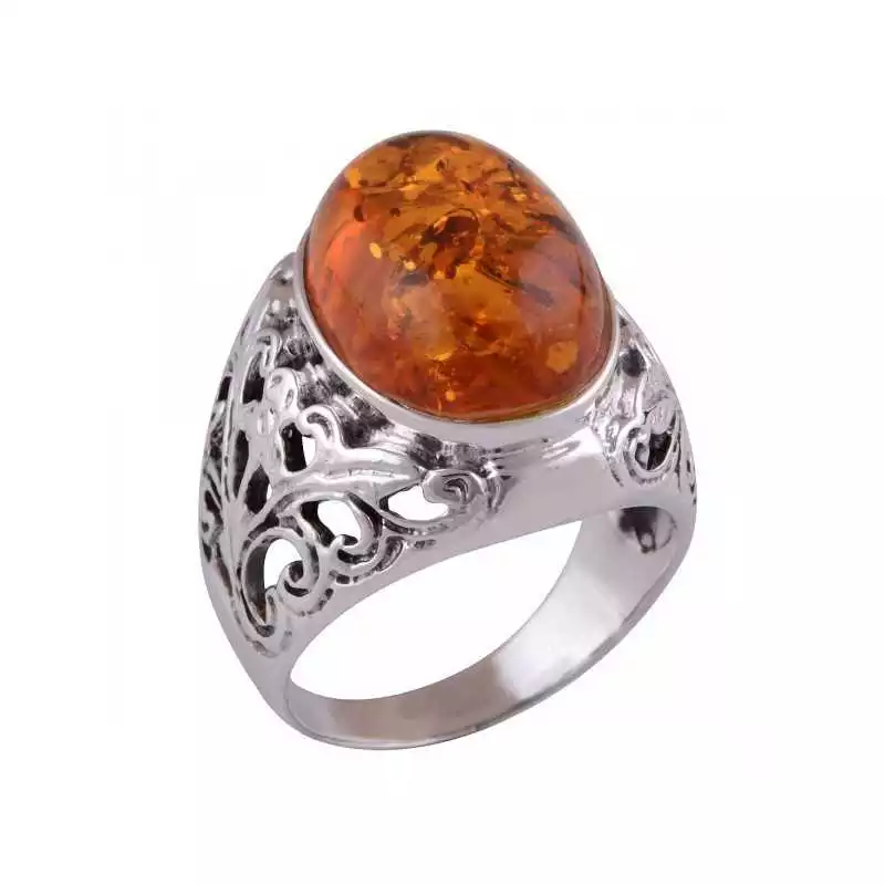 Stříbrný prsten s jantarem