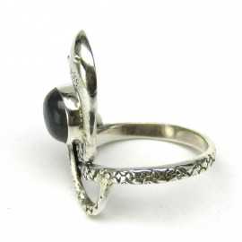 Stříbrný prsten had s labradoritem