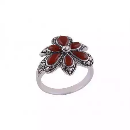 Stříbrný prsten s karneoly