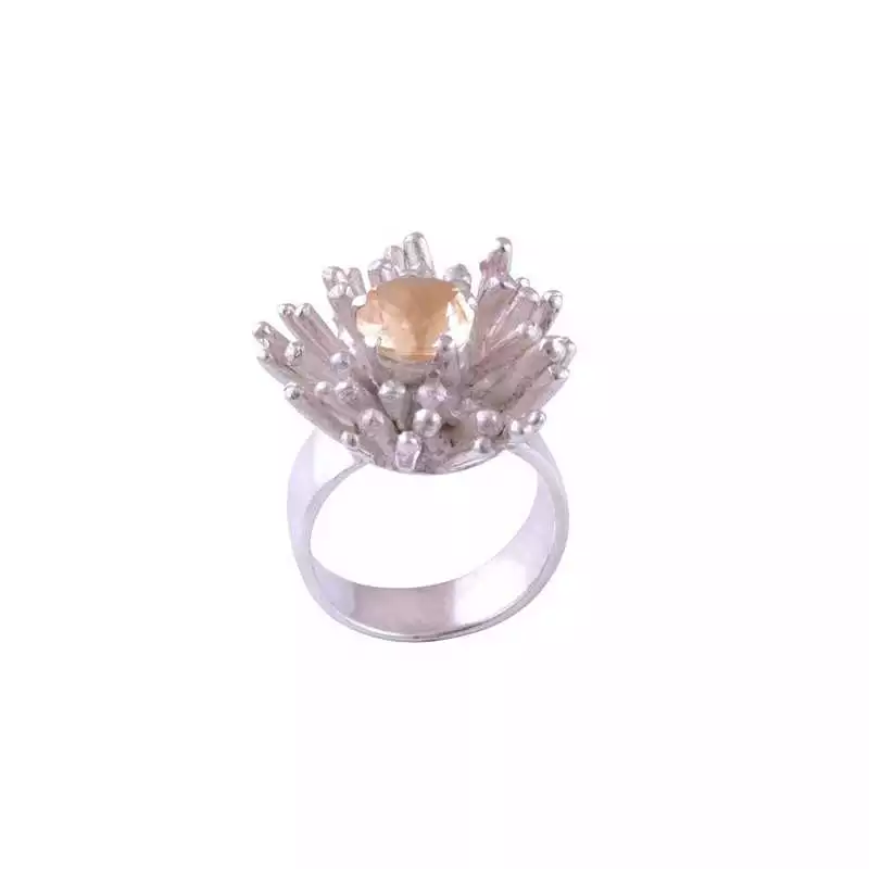 Stříbrný prsten s citrínem