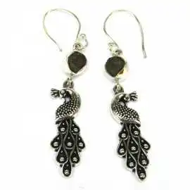 Stříbrné naušnice s vltavínem