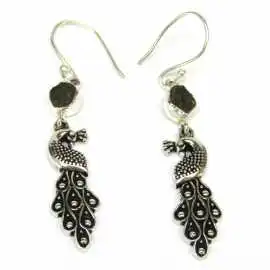 Stříbrné naušnice s vltavínem