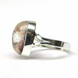 Stříbrný prsten s lodolitem