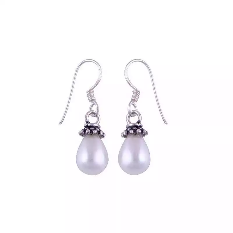 Stříbrné naušnice s perlou