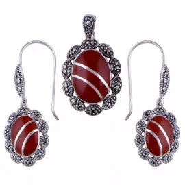 Stříbrná souprava s karneoly
