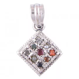 Tradiční indický přívěšek s drahokamy