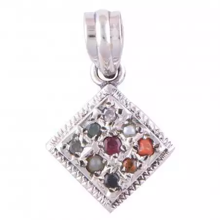 Tradiční indický přívěšek s drahokamy