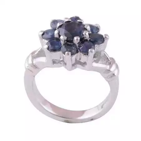 Stříbrný prsten se safíry