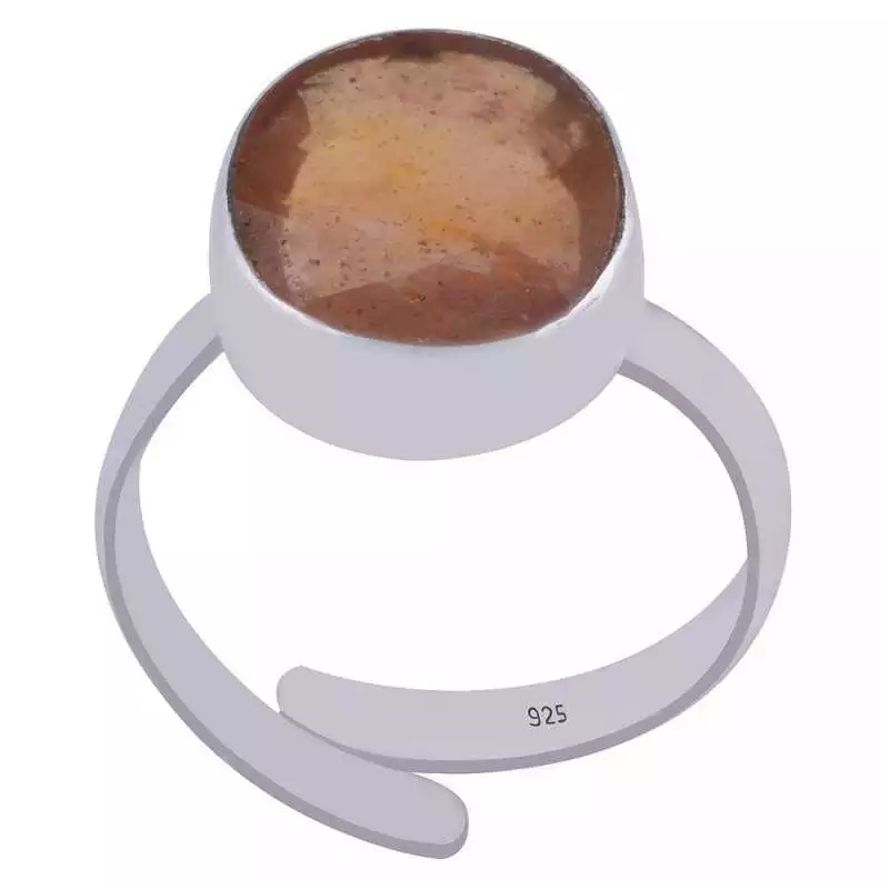 Stříbrný prsten se žlutým safírem