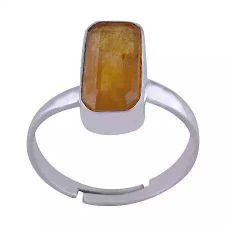 Stříbrný prsten se žlutým safírem