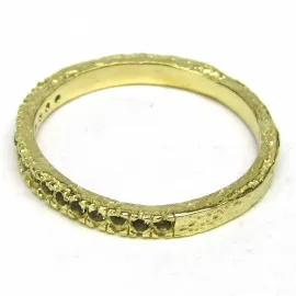 Stříbrný prsten s vltavínem