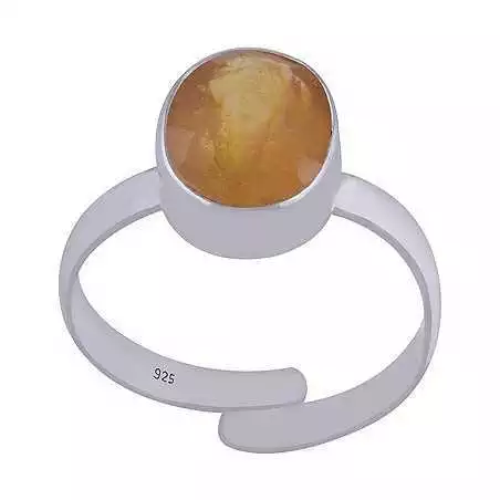 Stříbrný prsten se žlutým safírem