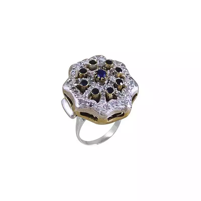 Stříbrný prsten se safíry