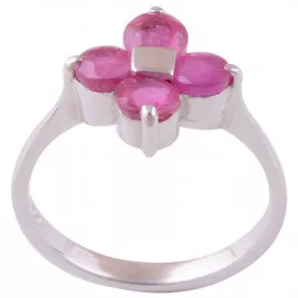 Stříbrný prsten s rubíny