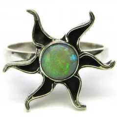 Stříbrný prsten slunce s opálem