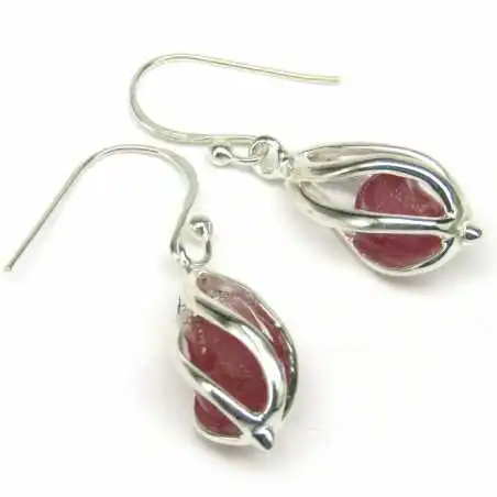 Stříbrné naušnice s rubíny v kleci