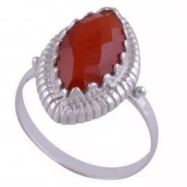 Stříbrný prsten s karneolem