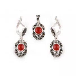 Stříbrná souprava s karneoly