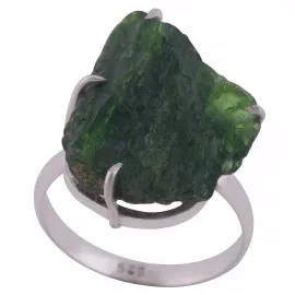 Stříbrný prsten s diopsidem