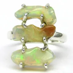 Stříbrný prsten s opálem