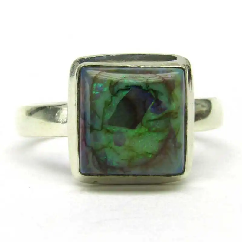 Stříbrný prsten s opálem