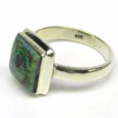 Stříbrný prsten s opálem