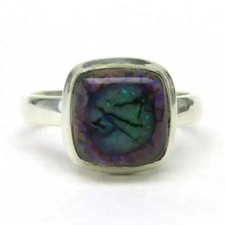 Stříbrný prsten s opálem