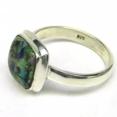 Stříbrný prsten s opálem
