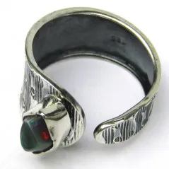 Stříbrný prsten s opálem