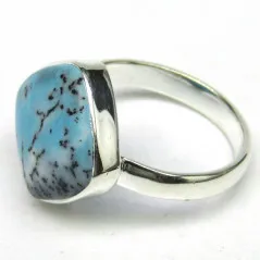 Stříbrný prsten s opálem