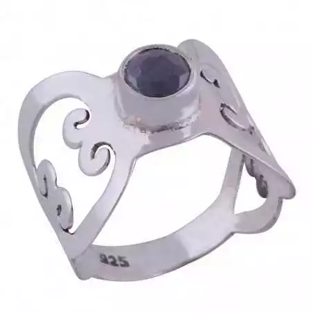 Stříbrný prsten se safírem