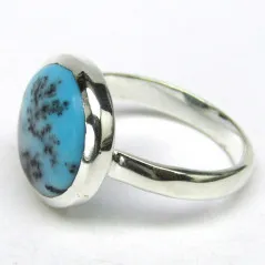 Stříbrný prsten s opálem