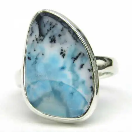 Stříbrný prsten s opálem