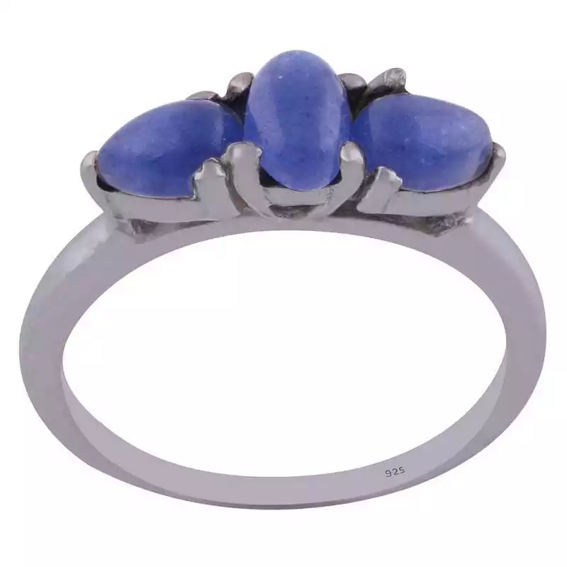 Stříbrný prsten se safíry